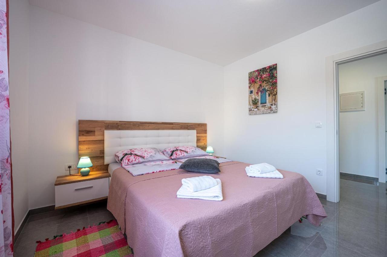 Domus Alba Apartments Póla Kültér fotó